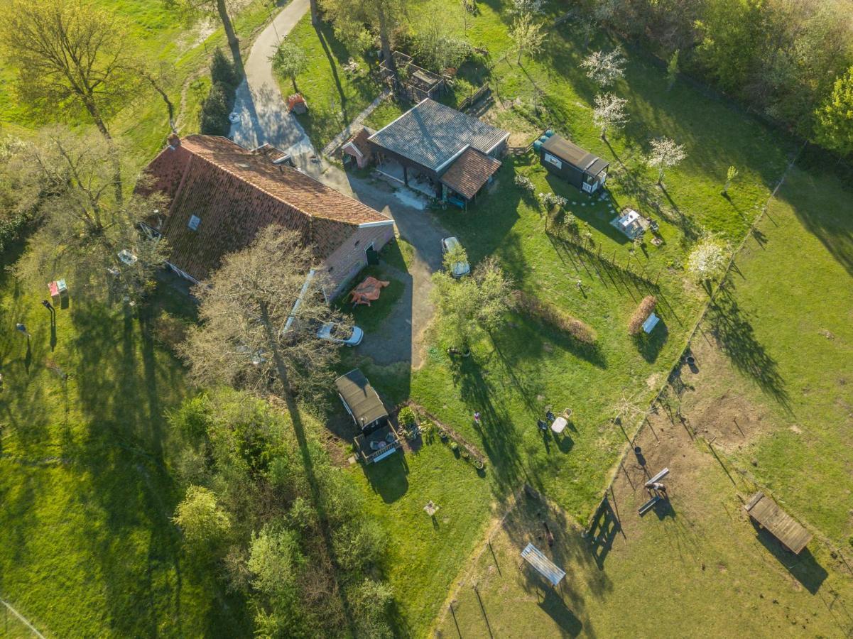 Pipowagen Elsebein Groningen Westerwolde Unieke Ligging Met Eigen Tuin En Vrij Uitzicht Over Veld Naar Natuurgebied Onstwedde Екстериор снимка