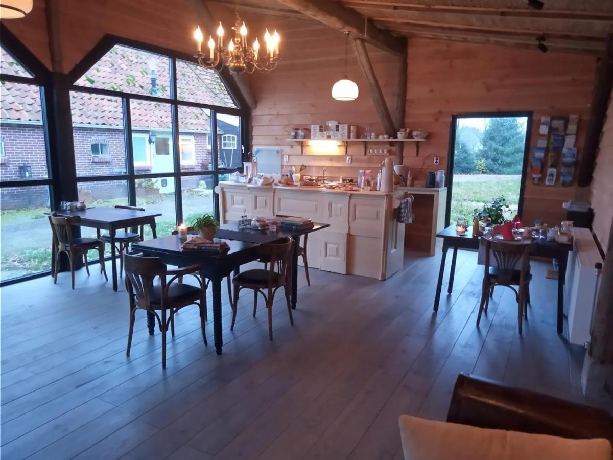 Pipowagen Elsebein Groningen Westerwolde Unieke Ligging Met Eigen Tuin En Vrij Uitzicht Over Veld Naar Natuurgebied Onstwedde Екстериор снимка